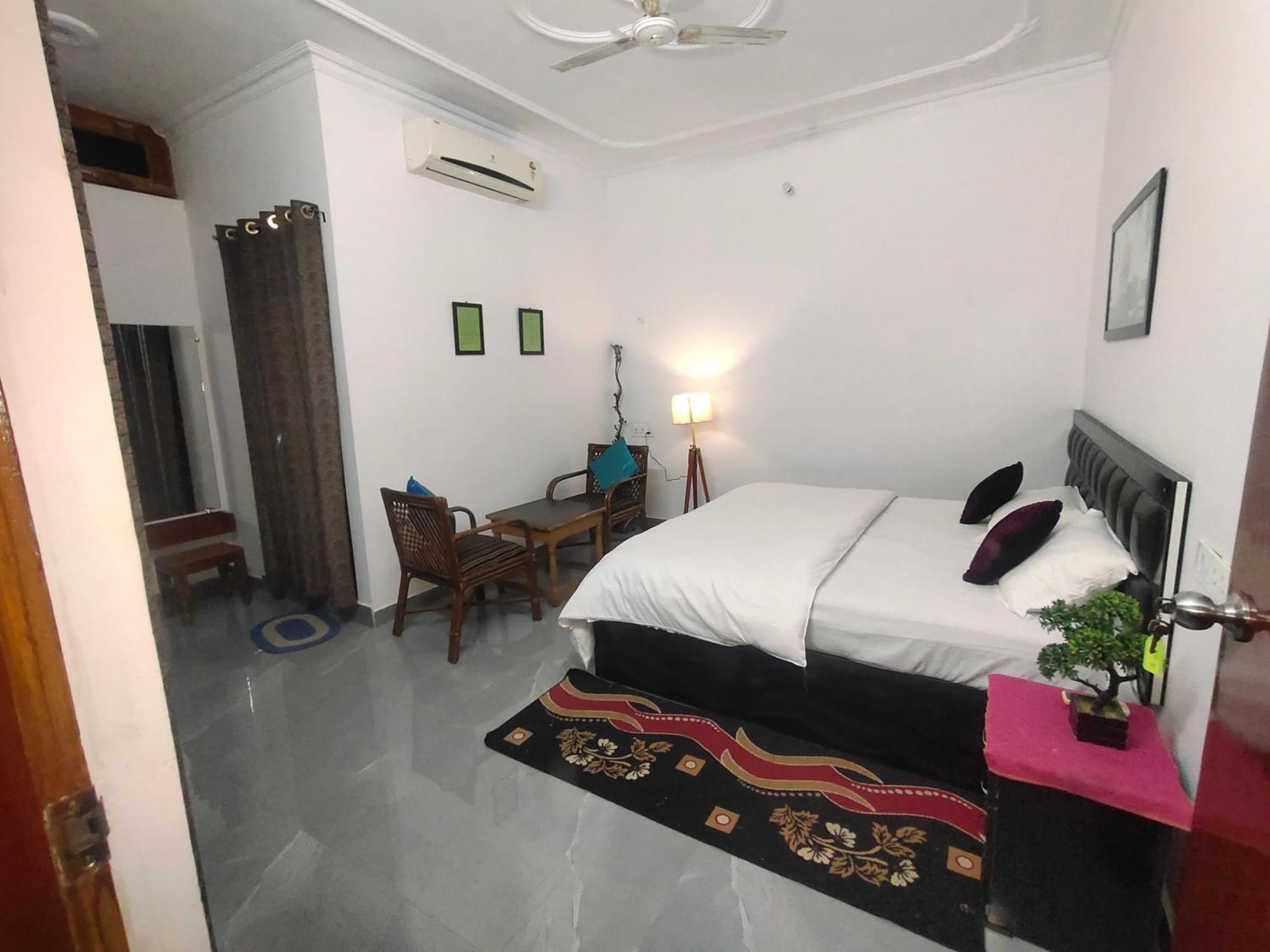 Khajuraho Glory Homestay Khajurāho Exterior foto