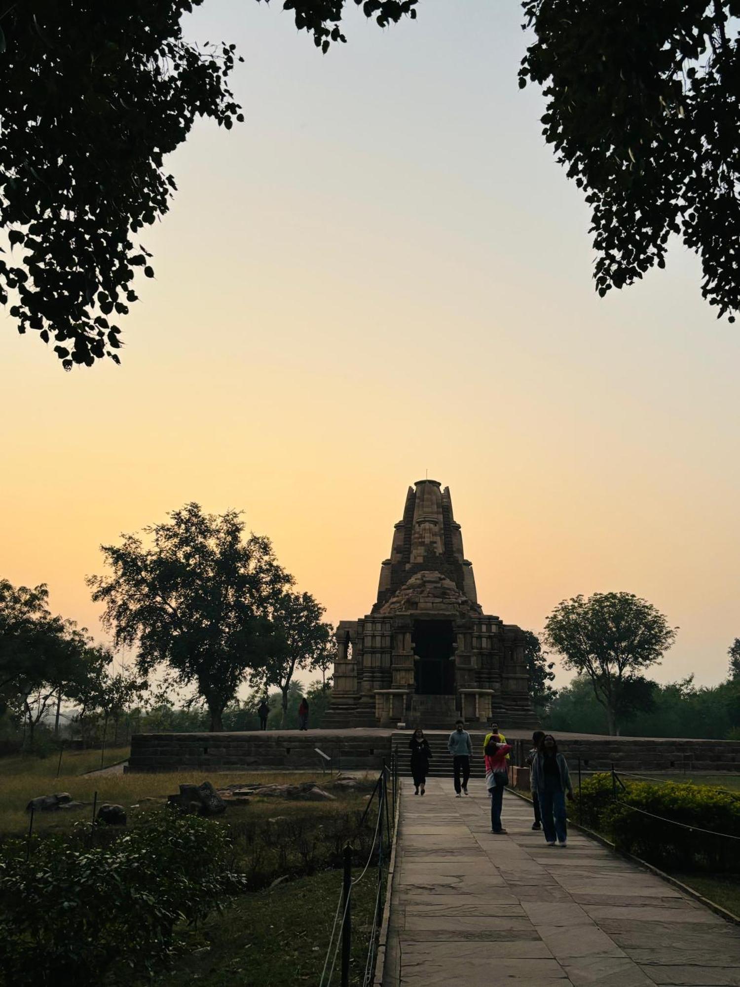 Khajuraho Glory Homestay Khajurāho Exterior foto